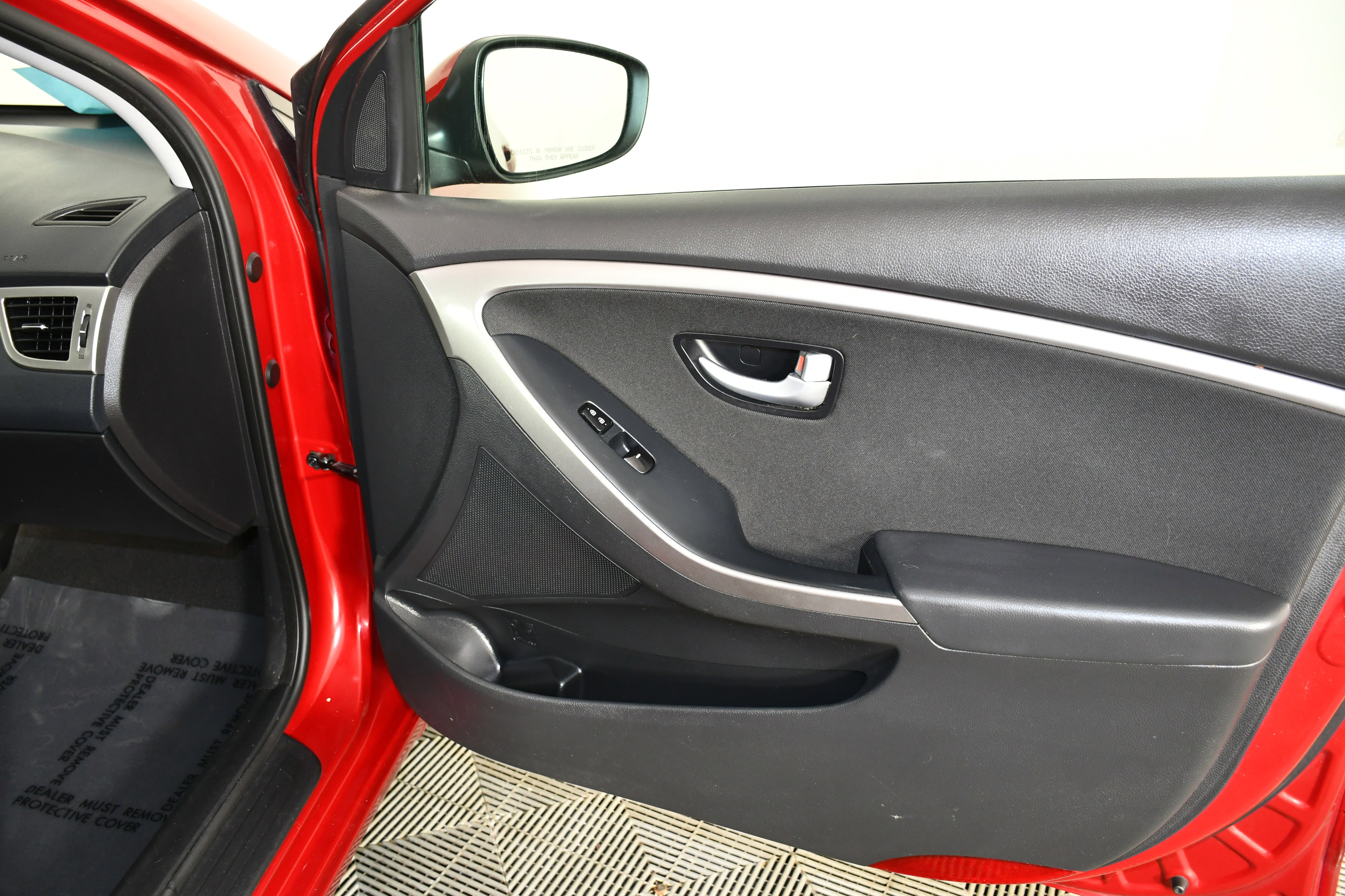 Used 2017 Hyundai Elantra GT image 35