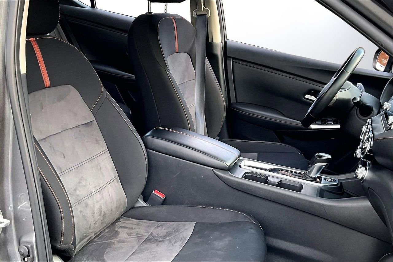 Used 2023 Nissan Sentra SR w/ Midnight Edition Package image 22