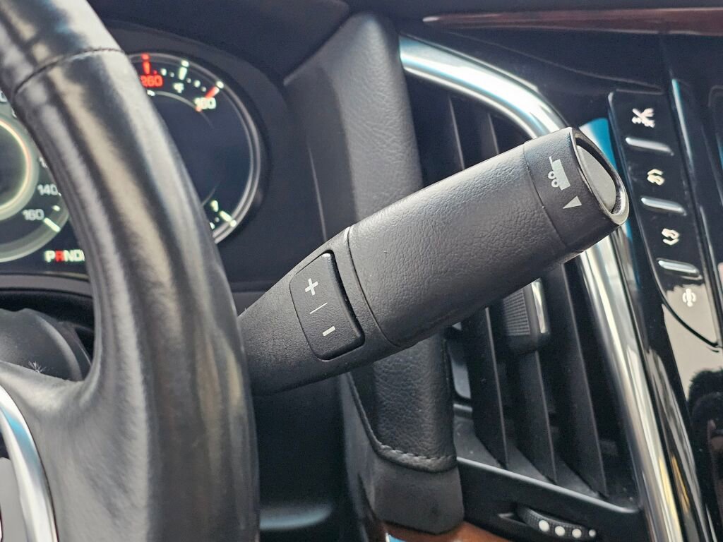 Used 2016 Cadillac Escalade Premium image 33