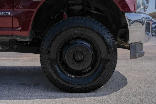 Used 2017 Ford F350 Lariat w/ Lariat Value Package AWD/4WD image 5