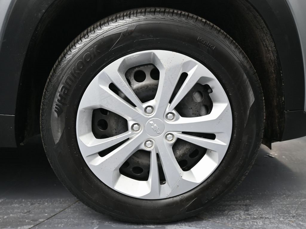 Used 2024 Chevrolet Trax LS w/ Driver Confidence Package image 14