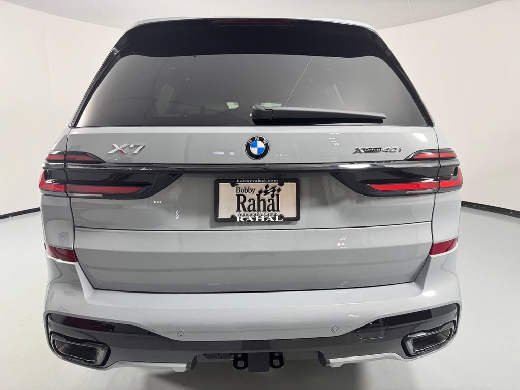 New 2027 BMW X7 xDrive40i w/ M Sport Package AWD/4WD image 6