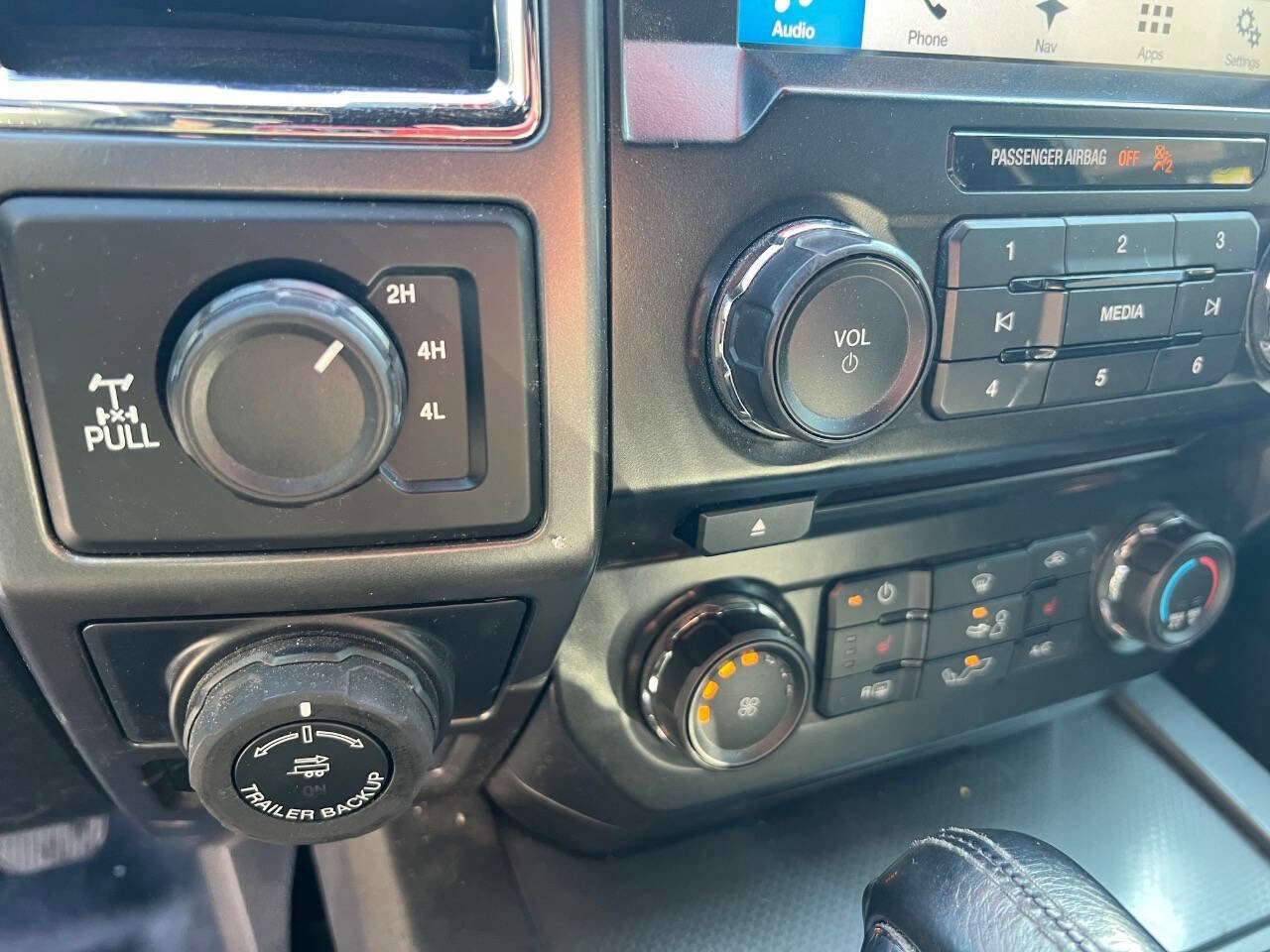 Used 2017 Ford F150 XLT w/ Equipment Group 302A Luxury image 28