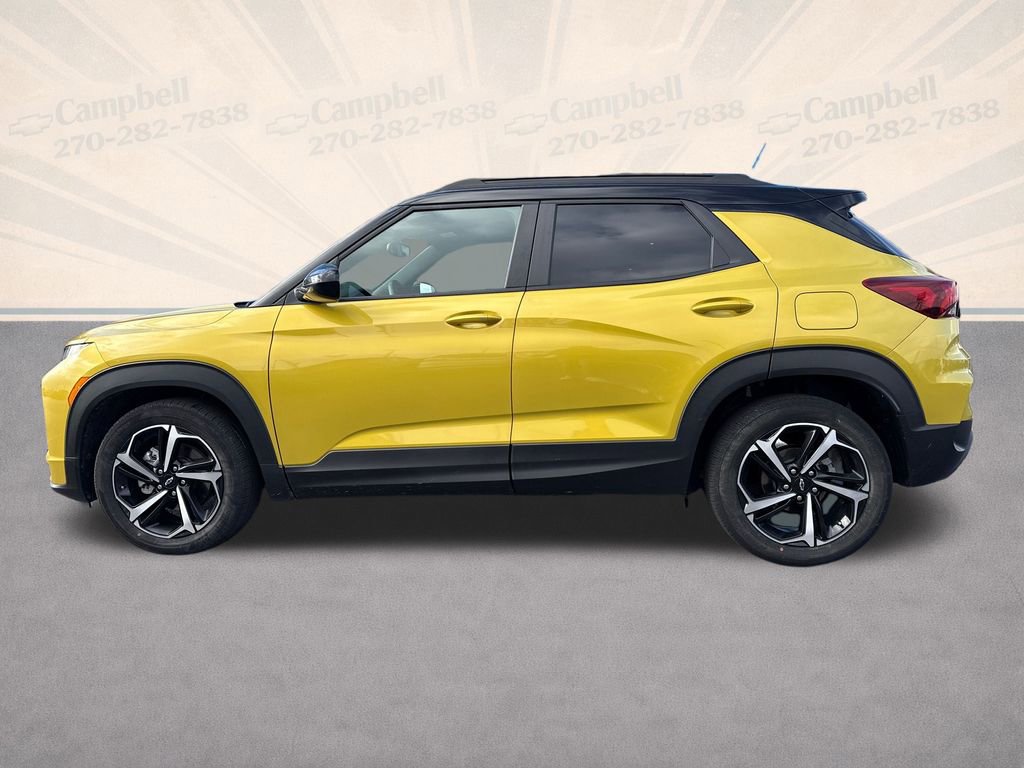 Used 2023 Chevrolet TrailBlazer RS w/ Sun and Liftgate Package image 2