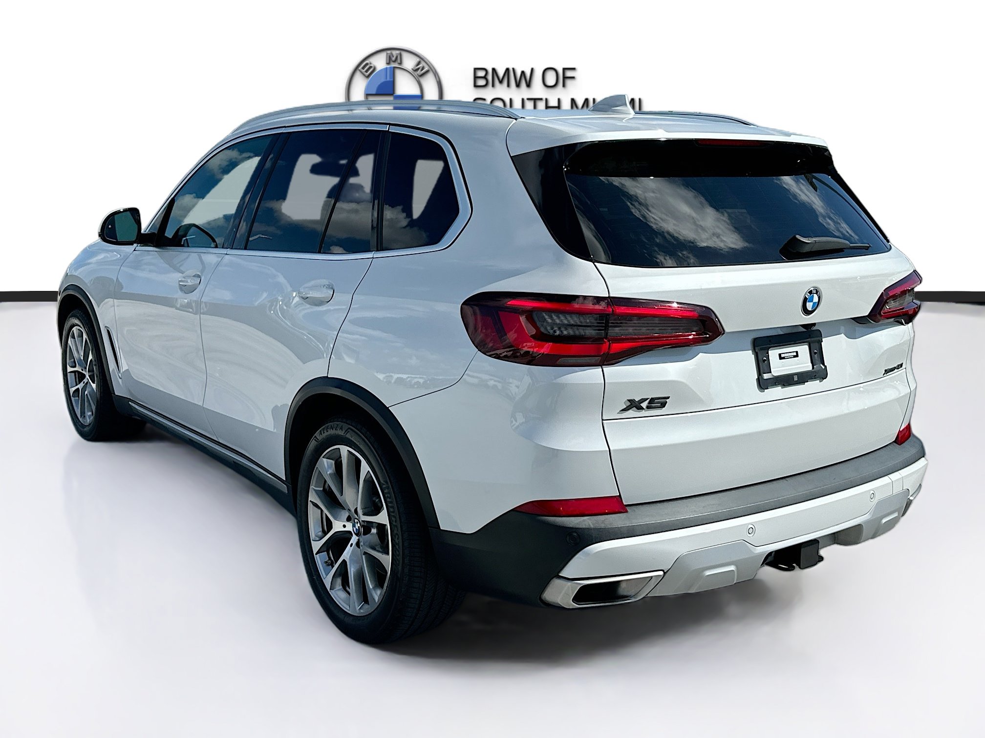 Certified 2023 BMW X5 xDrive40i w/ Climate Comfort Package AWD/4WD image 5