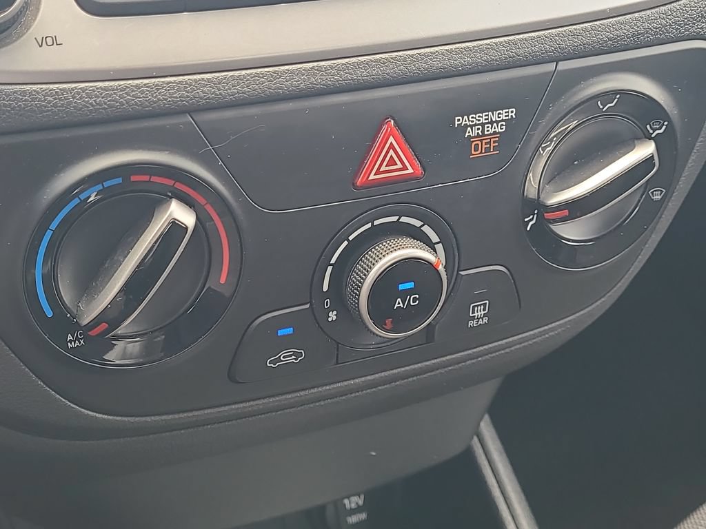 Used 2019 Hyundai Accent SE FWD image 15
