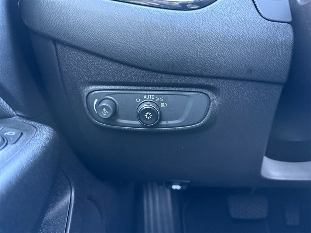 Certified 2022 Chevrolet Equinox RS image 25