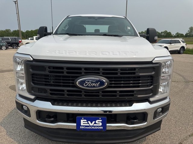 New 2025 Ford F250 XL w/ XL Chrome Package image 8