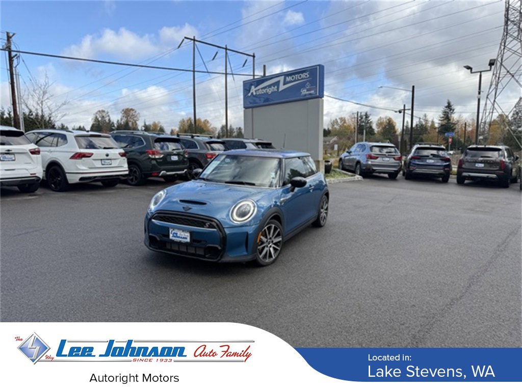 Used 2023 MINI Cooper S image 1