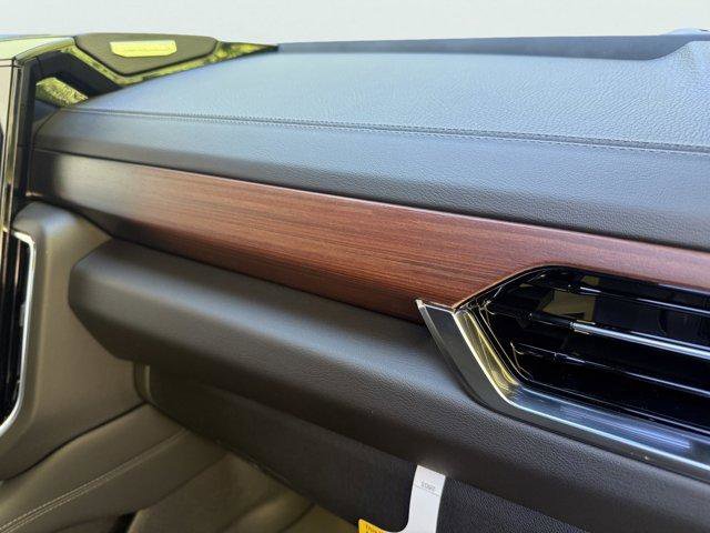 New 2026 GMC Yukon Denali w/ Sun & Power Step Package image 27