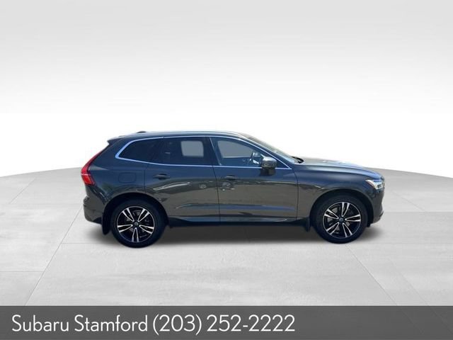 Used 2018 Volvo XC60 T6 Momentum w/ Vision Package AWD/4WD image 9