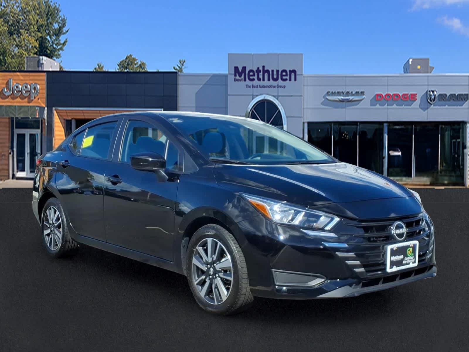 Used 2024 Nissan Versa SV FWD image 1