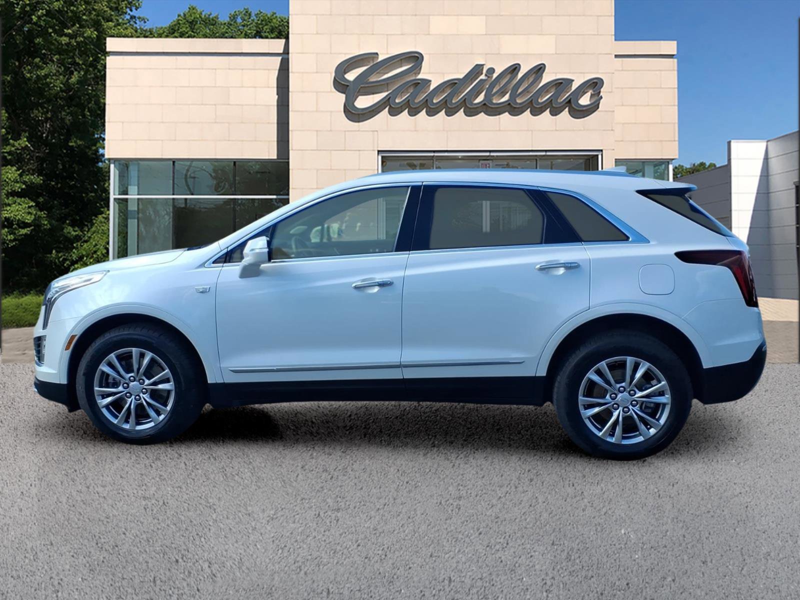 Certified 2023 Cadillac XT5 Premium Luxury AWD/4WD image 2