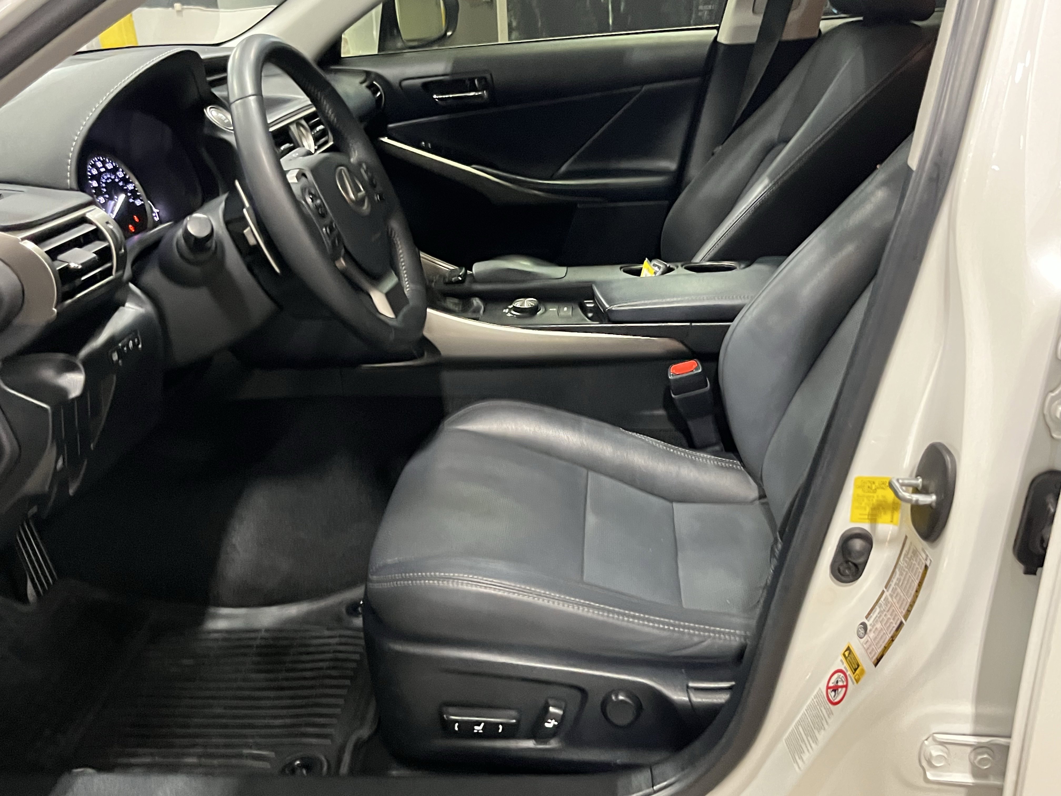 Used 2015 Lexus IS 250 AWD w/ Navigation System Package image 10