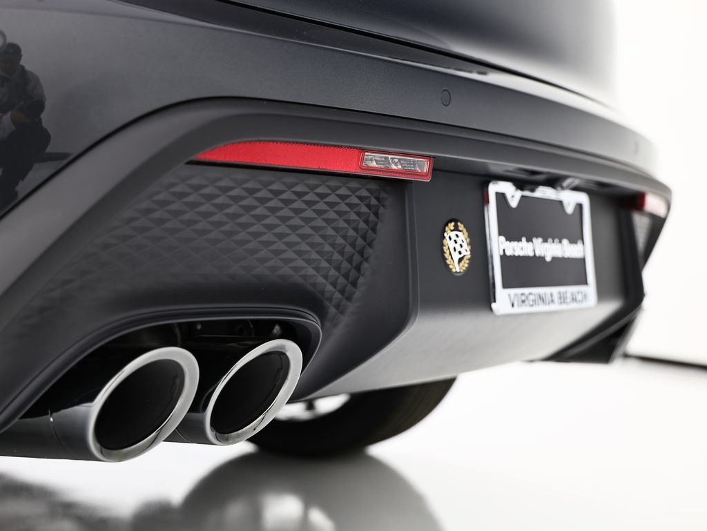 New 2026 Porsche Macan GTS AWD/4WD image 15