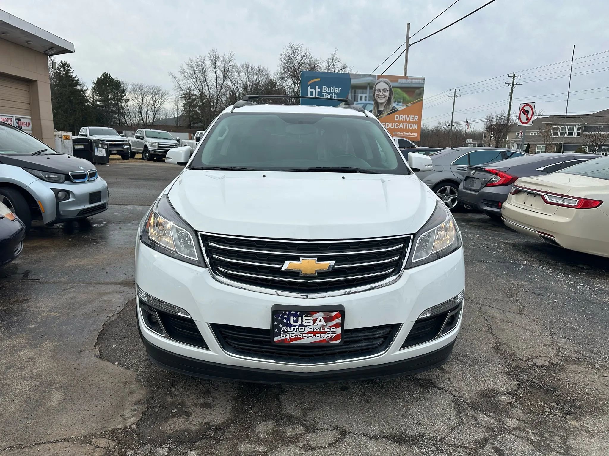 Used 2017 Chevrolet Traverse LT w/ Style and Technology Package image 10