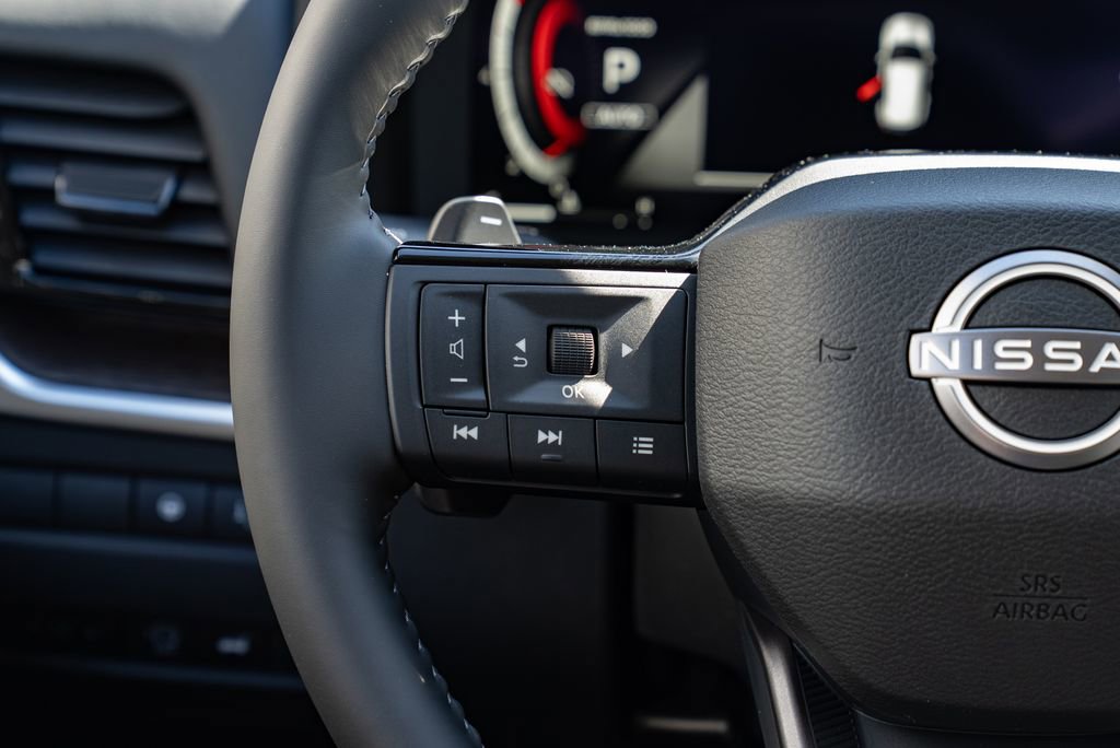 New 2026 Nissan Rogue Platinum image 14