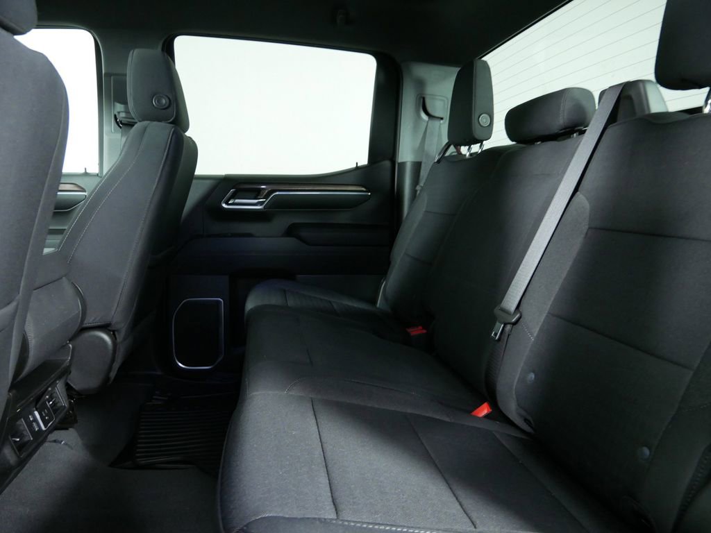 Used 2023 Chevrolet Silverado 1500 RST AWD/4WD image 16