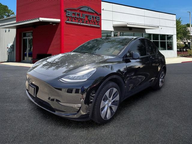 Used 2023 Tesla Model Y Long Range AWD/4WD image 1
