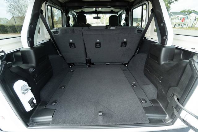 Used 2020 Jeep Wrangler Unlimited Sport S image 34