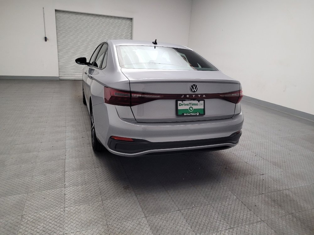 Used 2025 Volkswagen Jetta Sport FWD image 6