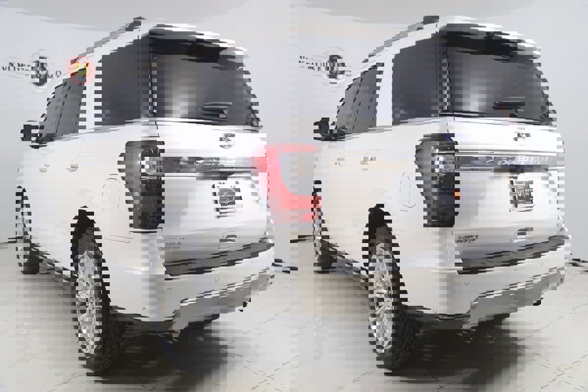 Used 2018 Ford Expedition Limited w/ Equipment Group 302A image 4