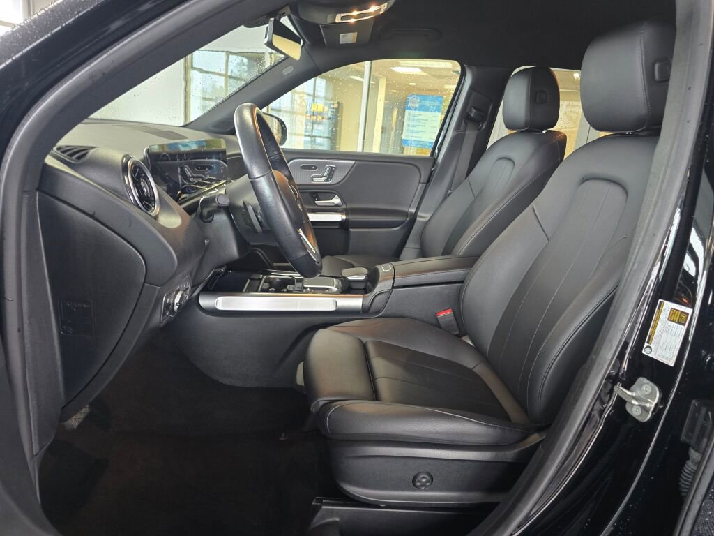 Used 2023 Mercedes-Benz GLB 250 4MATIC image 22