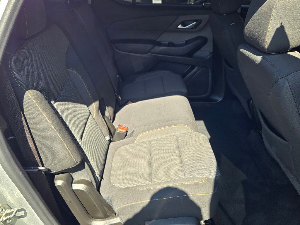 Certified 2021 Chevrolet Traverse LS FWD image 10