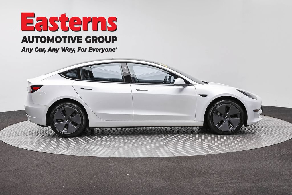 Used 2023 Tesla Model 3 Standard Range RWD image 4