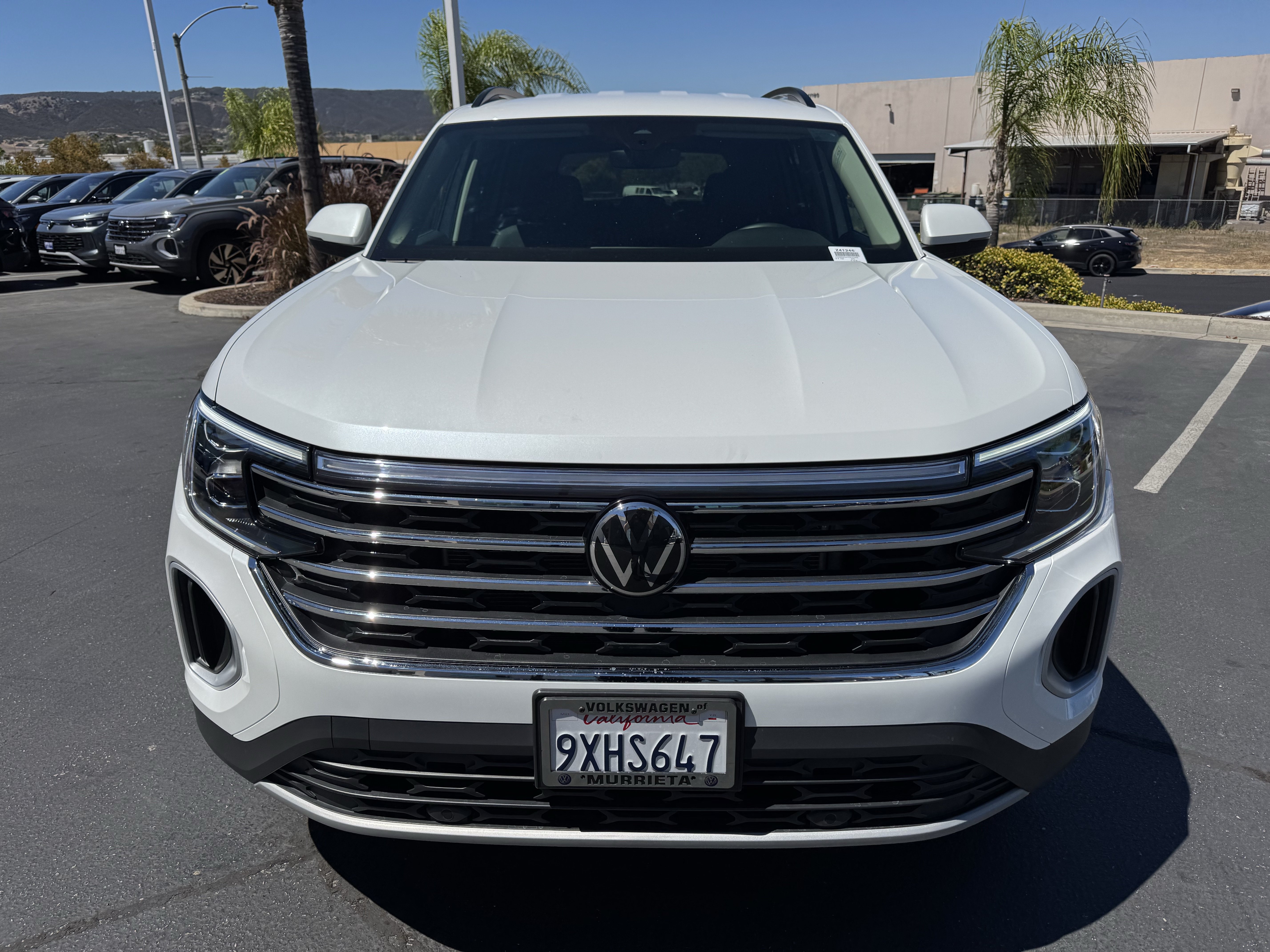 Used 2026 Volkswagen Atlas SE FWD image 3