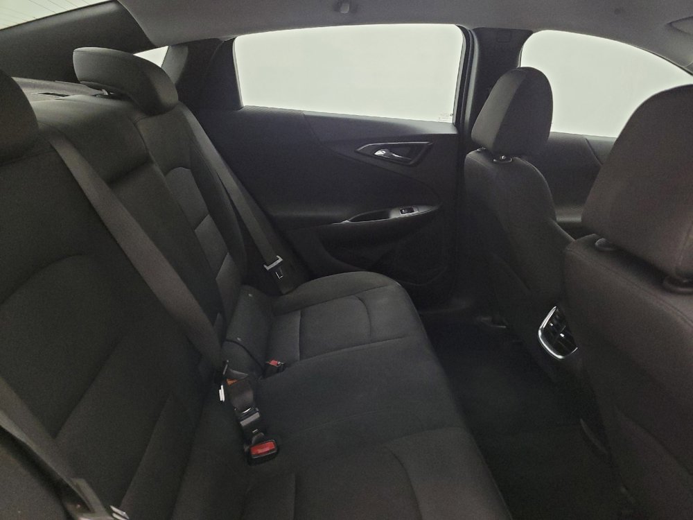 Used 2020 Chevrolet Malibu LT FWD image 19