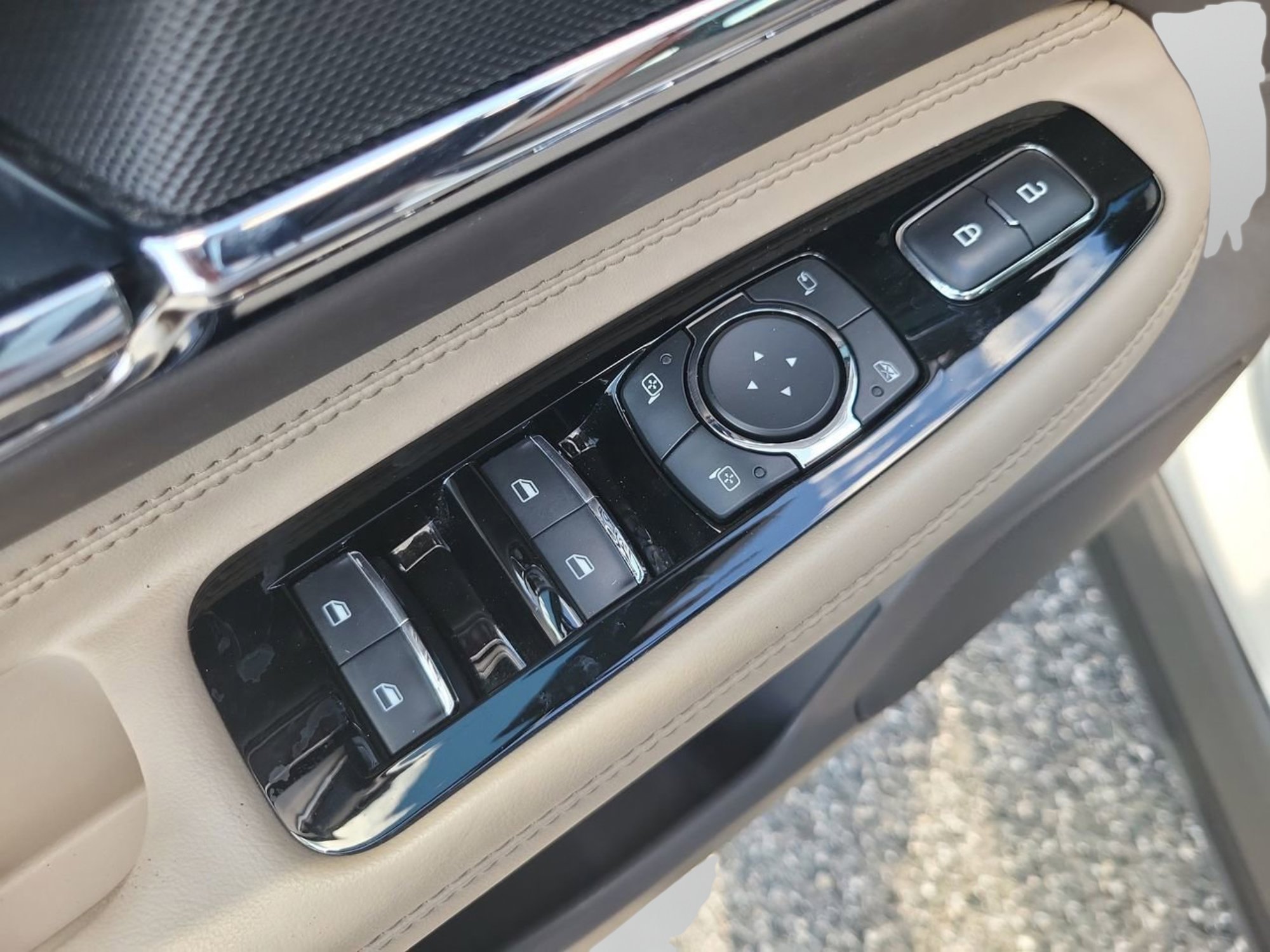 Used 2020 Lincoln Corsair Reserve w/ Elements Package image 15