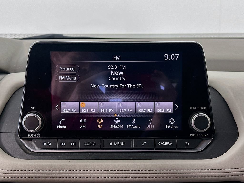 Used 2023 Nissan Rogue SV image 14
