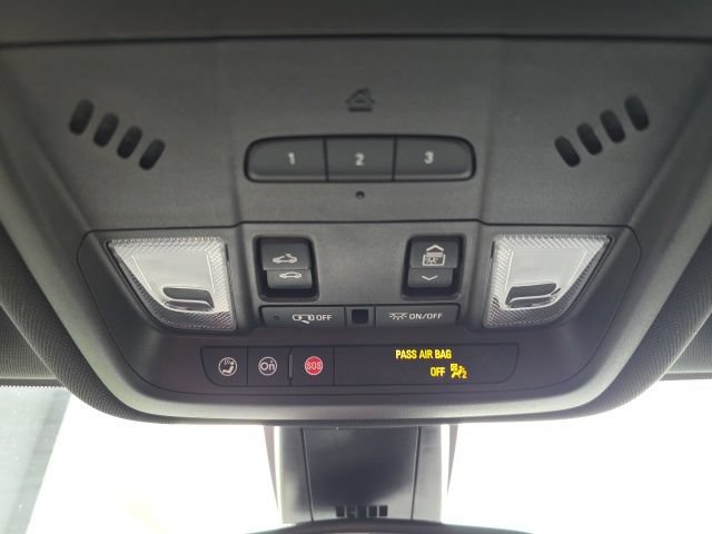 Used 2022 Chevrolet Blazer RS w/ Enhanced Convenience Package AWD/4WD image 23