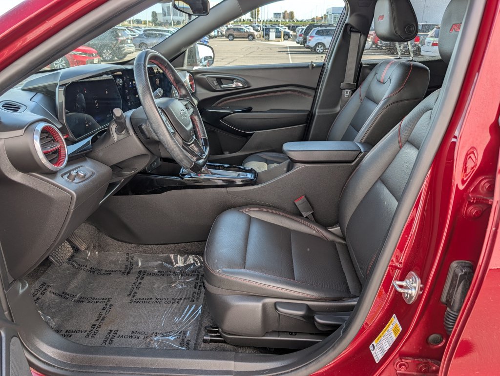 Used 2024 Chevrolet Trax RS w/ Driver Confidence Package FWD image 13
