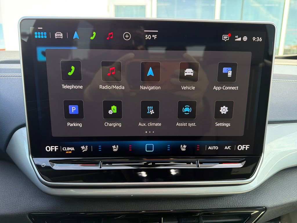 Certified 2025 Volkswagen ID.4 Pro S AWD/4WD image 21