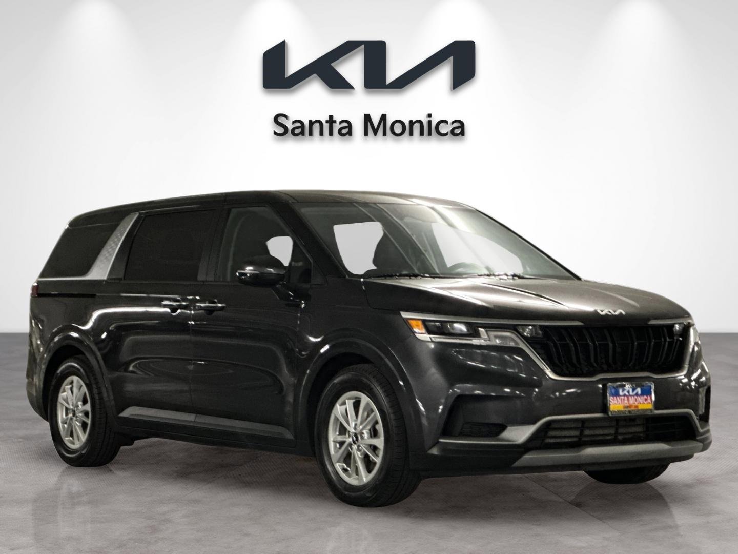 Certified 2024 Kia Carnival LX image 7