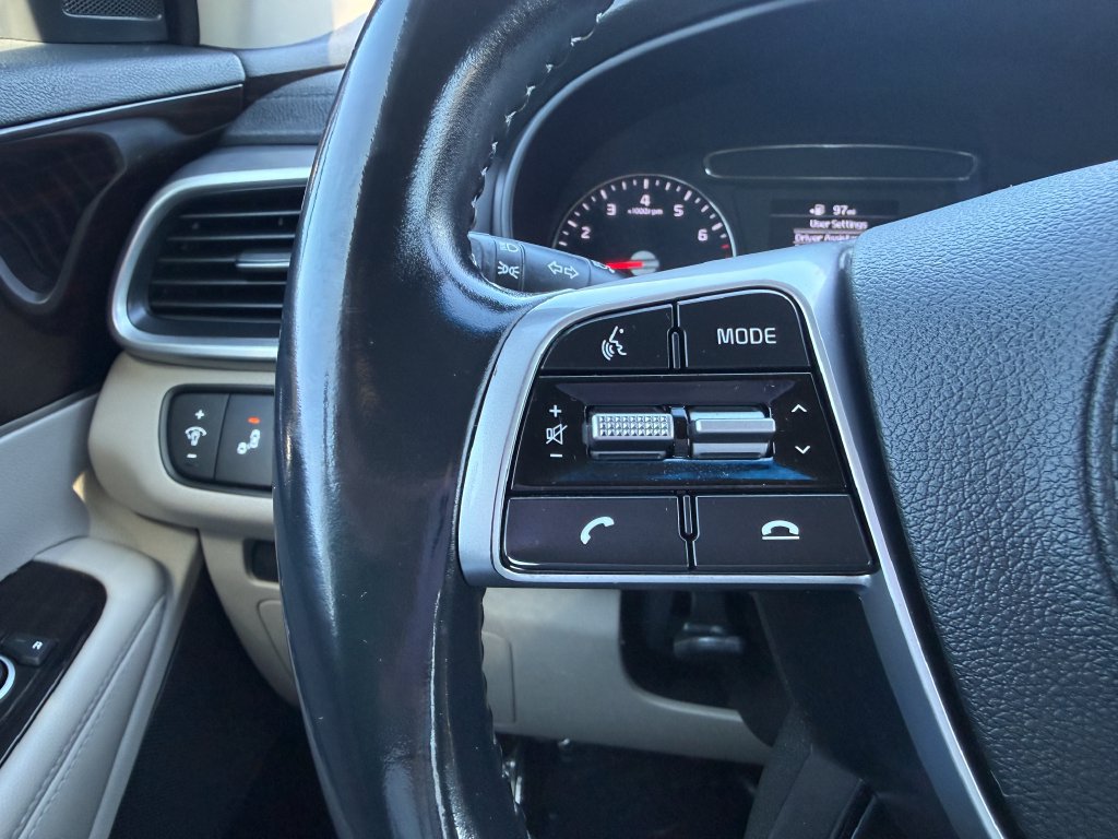 Used 2019 Kia Sorento FWD V6 image 21