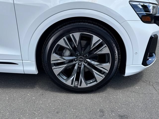 New 2026 Audi Q8 Premium Plus AWD/4WD image 10