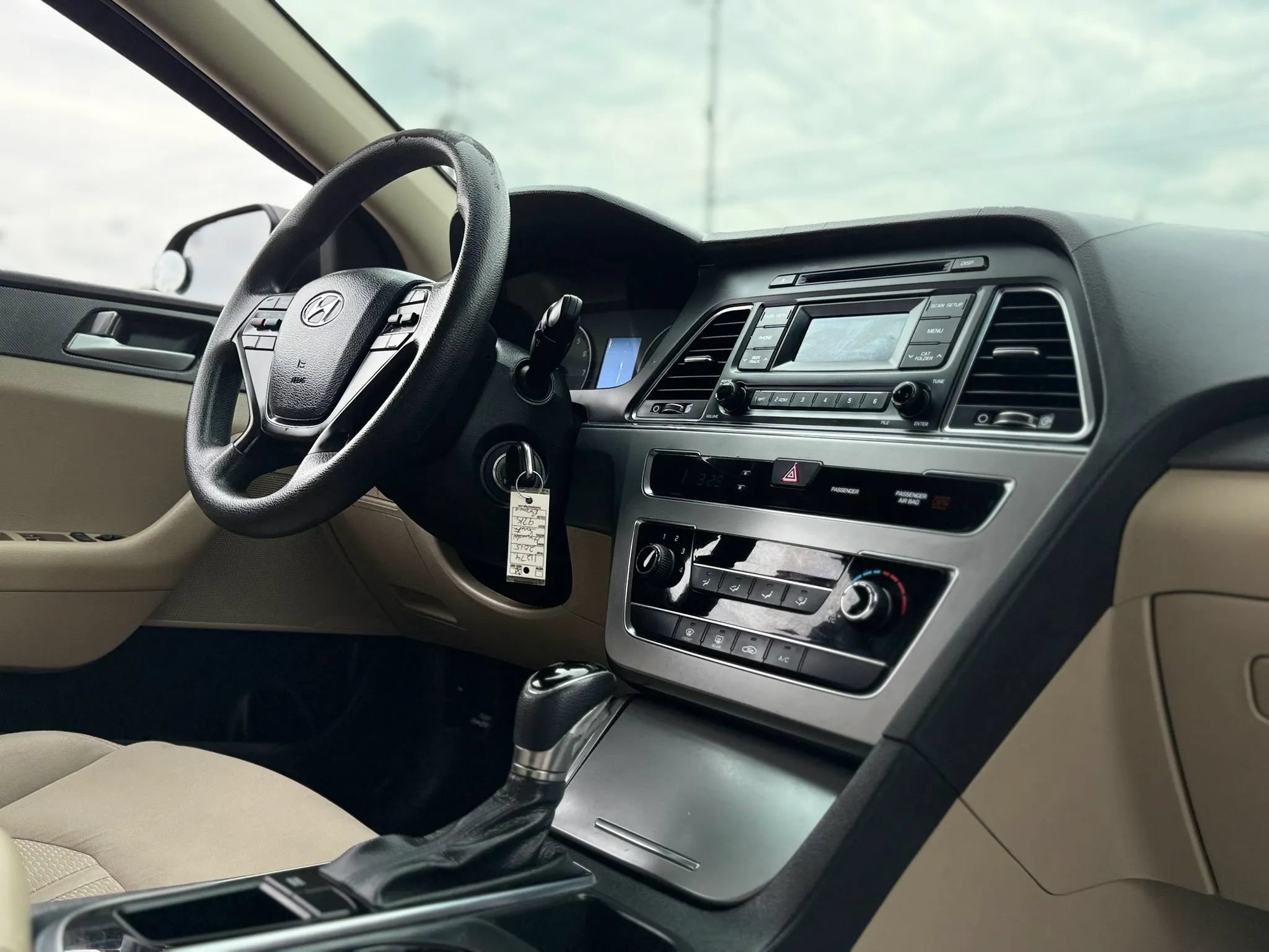 Used 2015 Hyundai Sonata SE FWD image 25