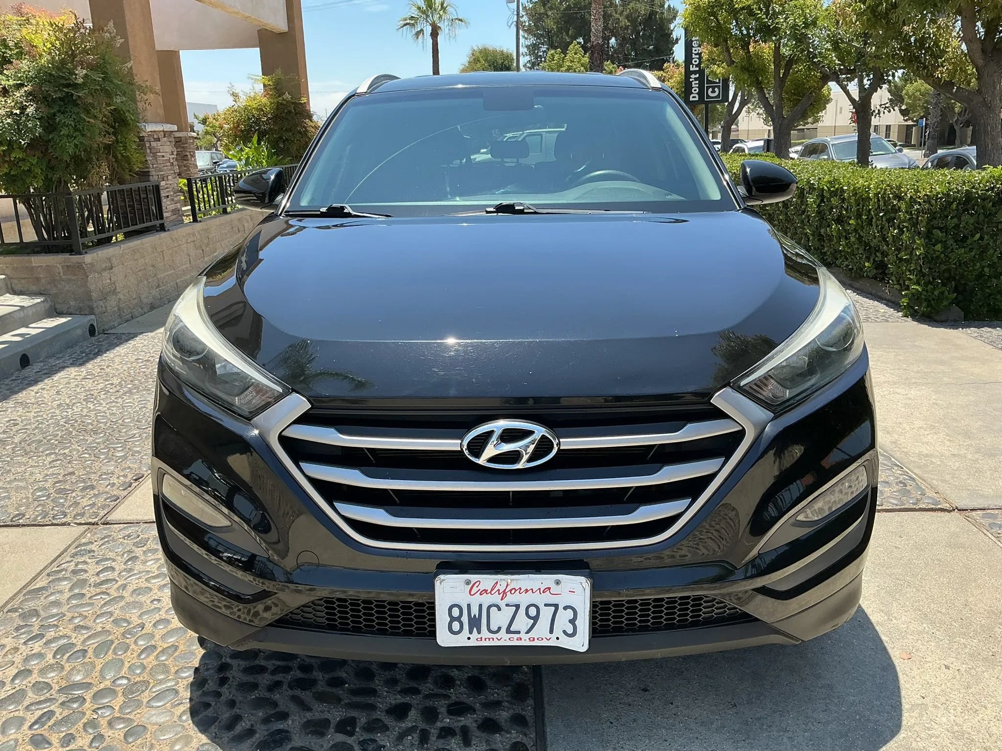 Used 2017 Hyundai Tucson SE w/ SE Popular Package 02 FWD image 2