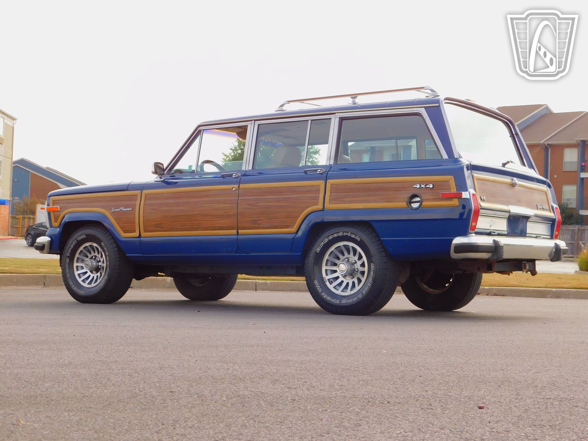 Used 1989 Jeep Grand Wagoneer AWD/4WD image 32