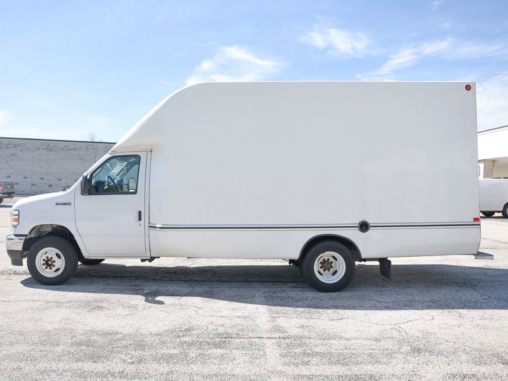 Used 2024 Ford E-450 and Econoline 450 Super Duty w/ Power Windows & Locks Group RWD image 9