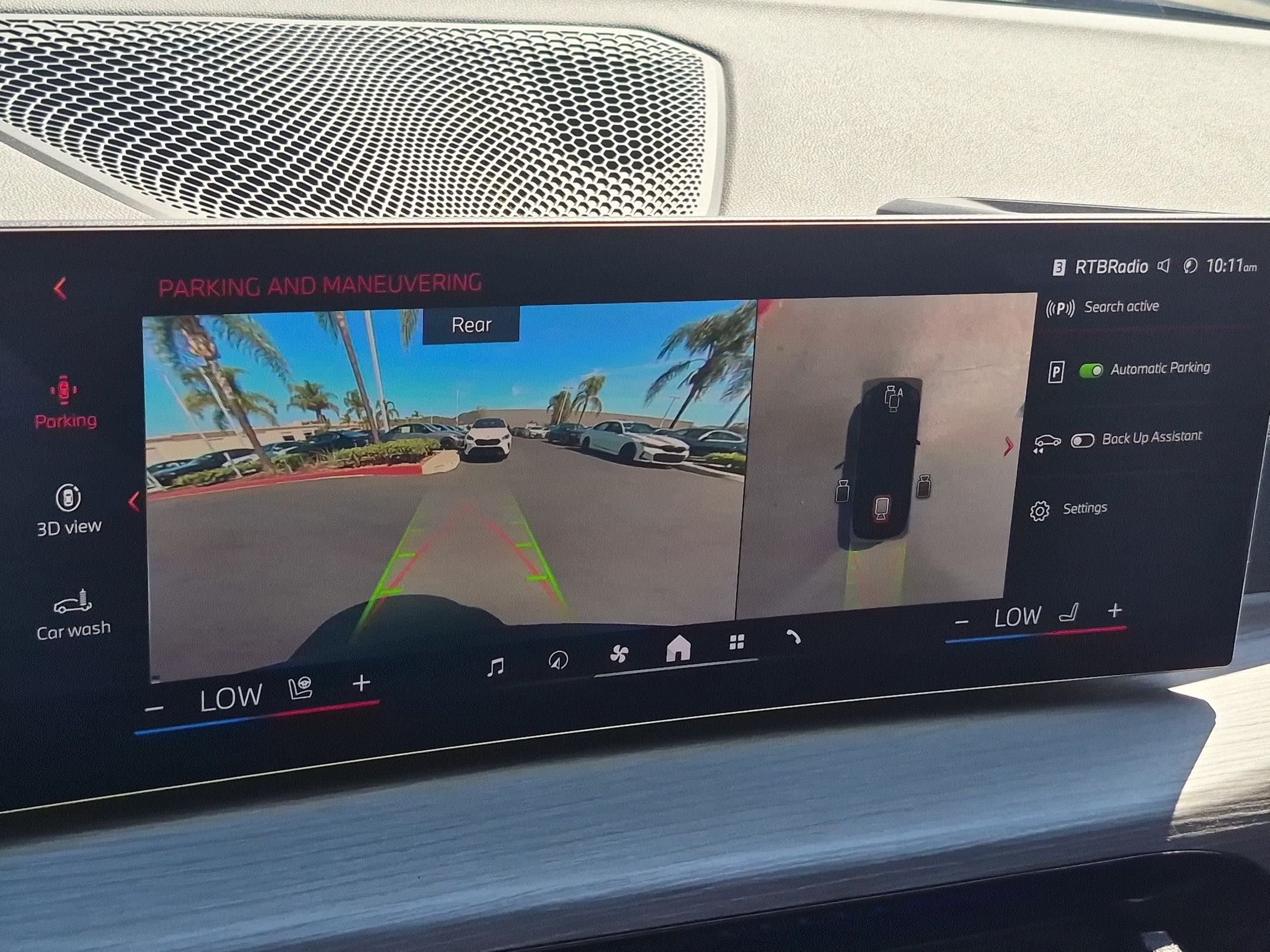 Used 2025 BMW i4 eDrive40 w/ Parking Assistance Package RWD image 25