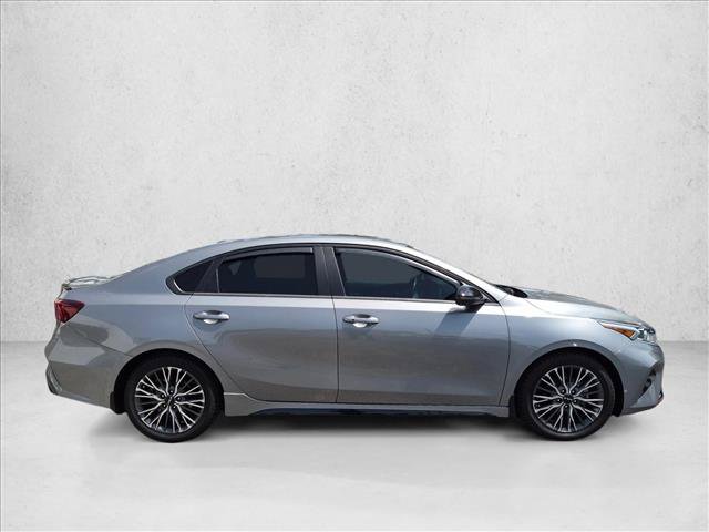 Used 2022 Kia Forte GT-Line w/ GT-Line Premium Package FWD image 4