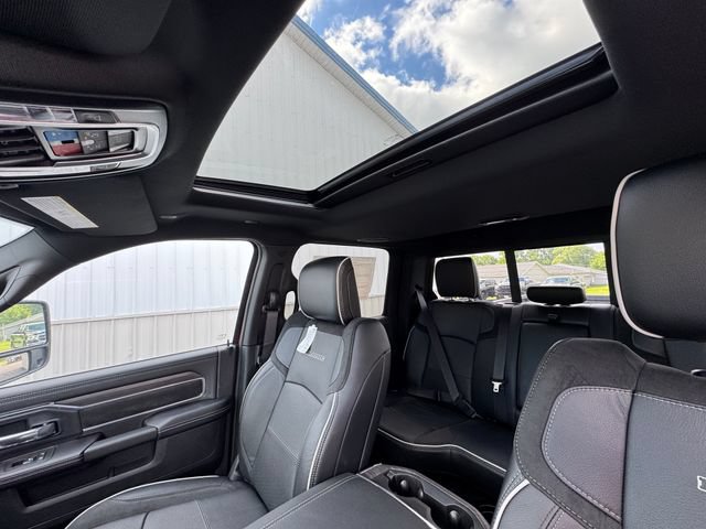 New 2026 RAM 2500 Laramie w/ Night Edition AWD/4WD image 39