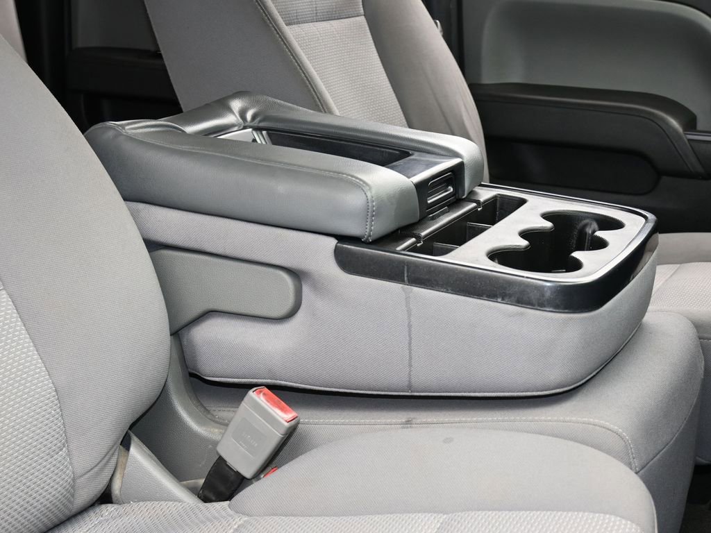 Used 2018 Chevrolet Silverado 1500 Custom w/ Custom Value Package image 37