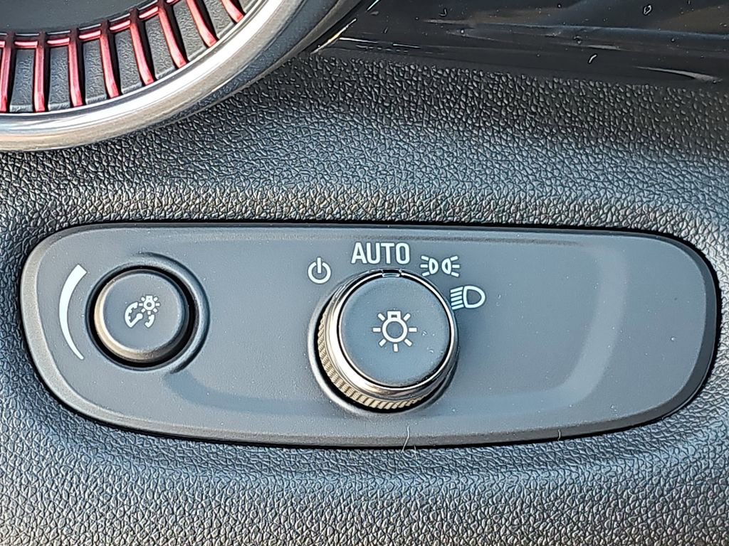 New 2026 Chevrolet Trax RS w/ Driver Confidence Package image 25