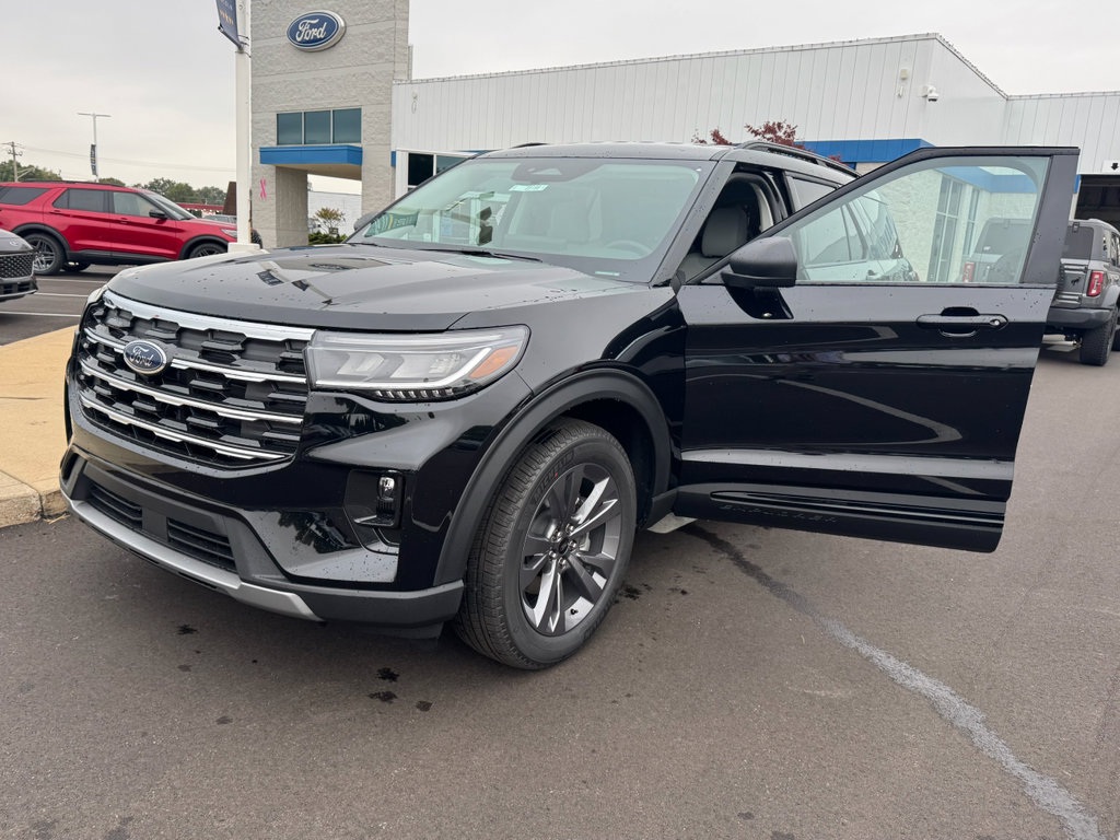 New 2026 Ford Explorer Active image 36