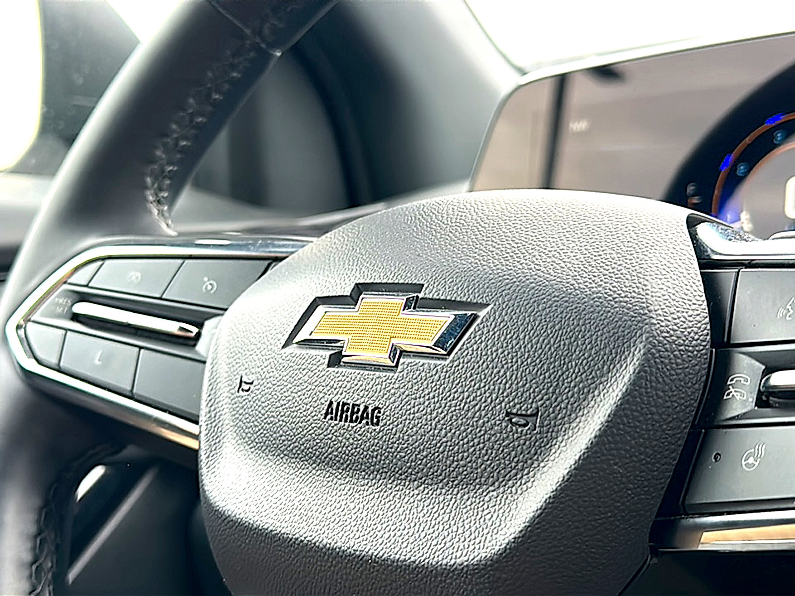 Used 2025 Chevrolet Equinox LT w/ Convenience Package II FWD image 30